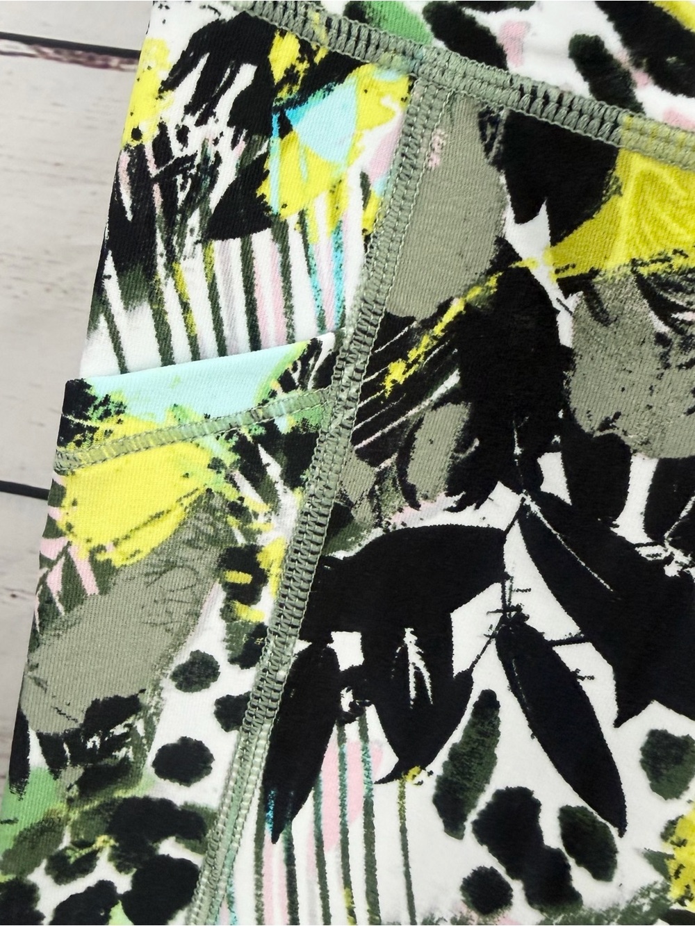Calvin Klein Performance High Waist Crop Tight Abstract Print Leggings Small NWT - Picture 7 of 14
